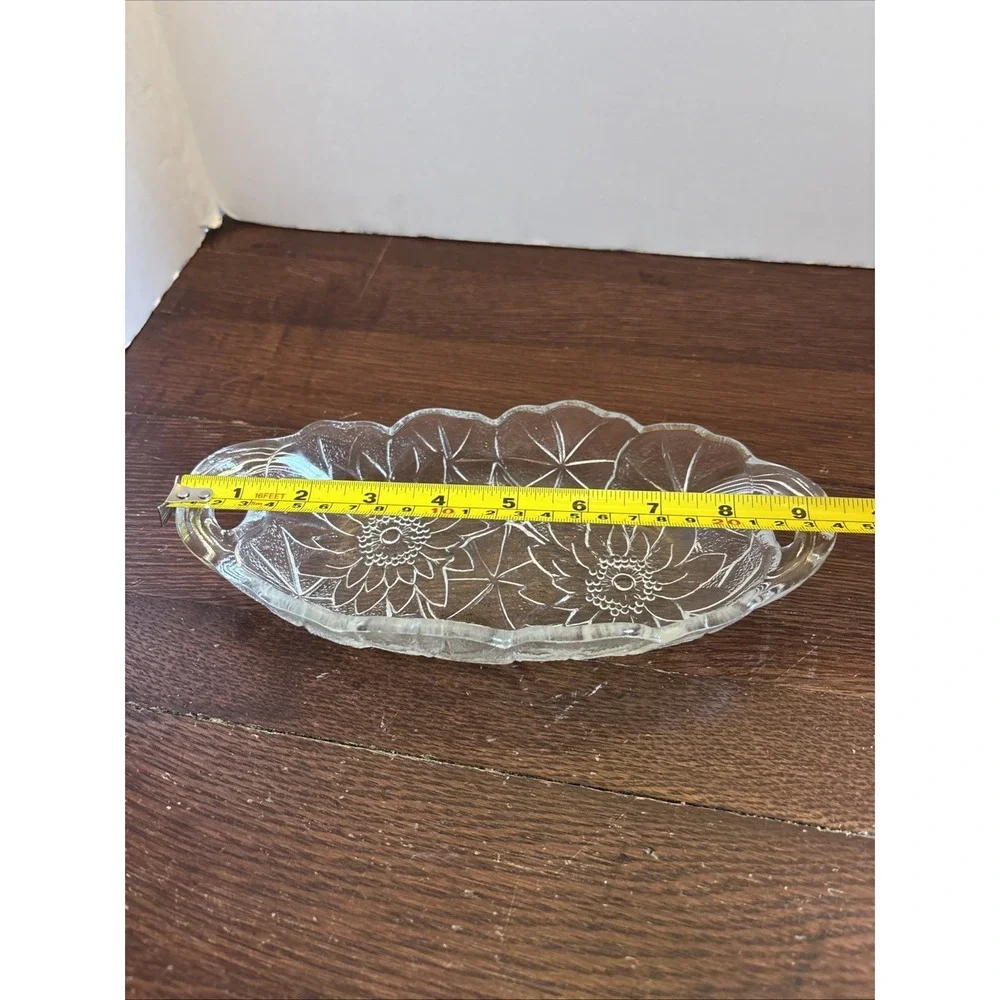 Indiana Glass Clear Lily‎ Pons Pickle Relish Dish Handled Oval Bowl